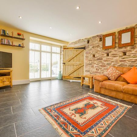 The Cider Barn At Home Farm Wembury ภายนอก รูปภาพ